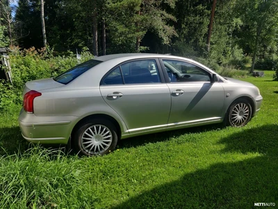 Toyota Avensis 2003, photo 2/7