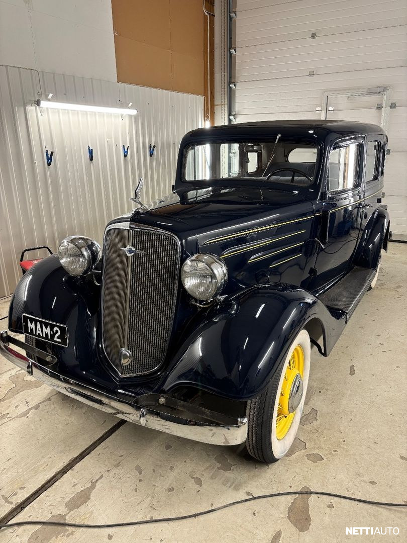Chevrolet Standart