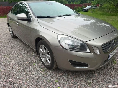 Volvo S60 D3 Momentum Business aut 2011, photo 1/24