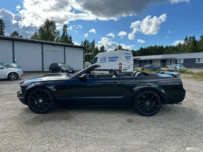 Ford Mustang 4.0 GT Cabrio 2005, photo 2/13
