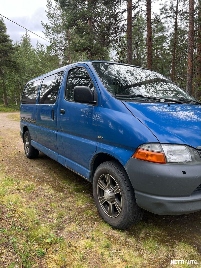 Toyota Hiace