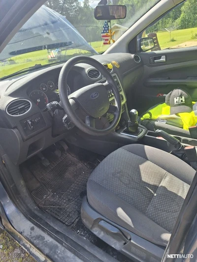 Ford Focus 2005, kuva 4/7