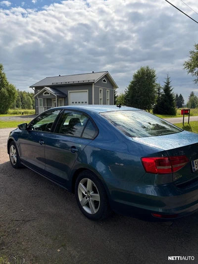 Volkswagen Jetta 2015, photo 4/23
