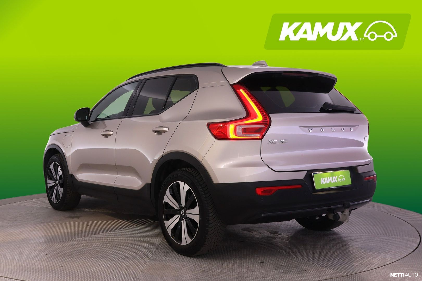 Volvo XC40 2023, photo 5/30