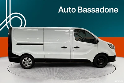 Renault Trafic 2022, photo 6/19