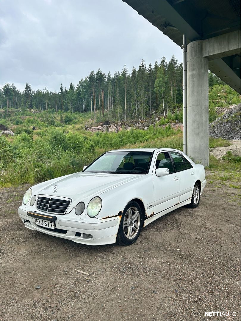 Mercedes-Benz E