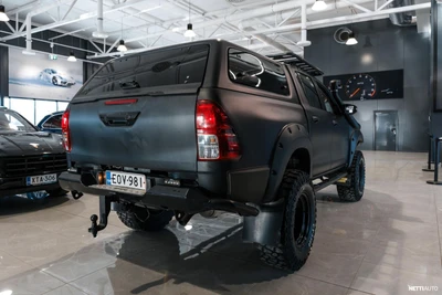 Toyota Hilux 2017, photo 7/25