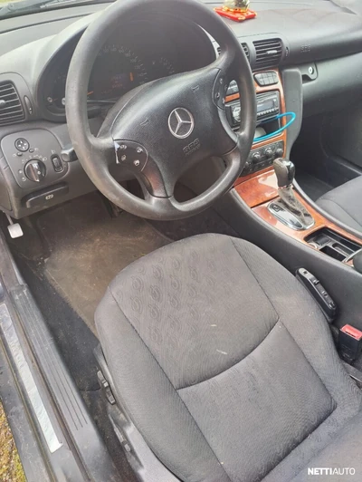 Mercedes-Benz 270 2002, kuva 5/7