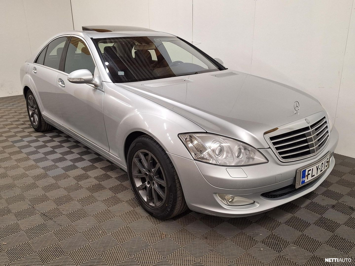 Mercedes-Benz S