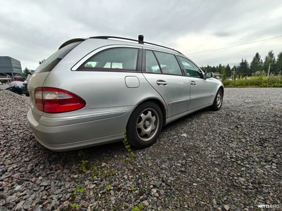 Mercedes-Benz E E270 2004, kuva 3/5