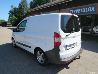 Ford Transit Courier 2015, photo 3/28