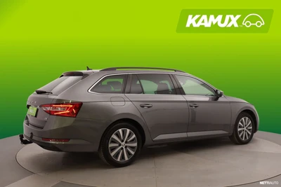Skoda Superb 2022, kuva 2/30