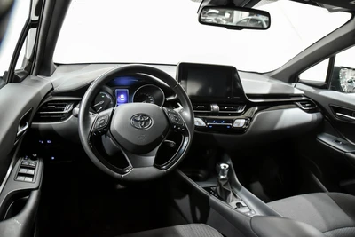 Toyota C-HR 1,8 Hybrid Active Edition 2019, kuva 7/10