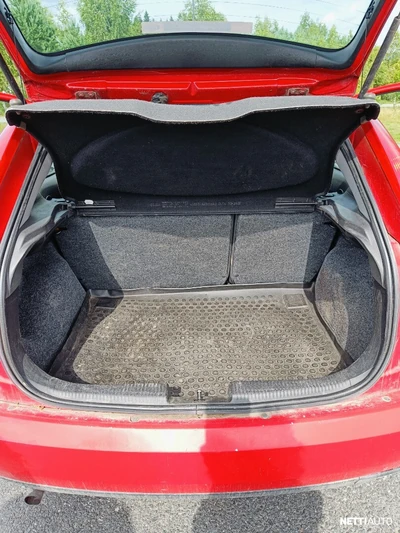 Ford Focus Hatchback 2000, kuva 2/13