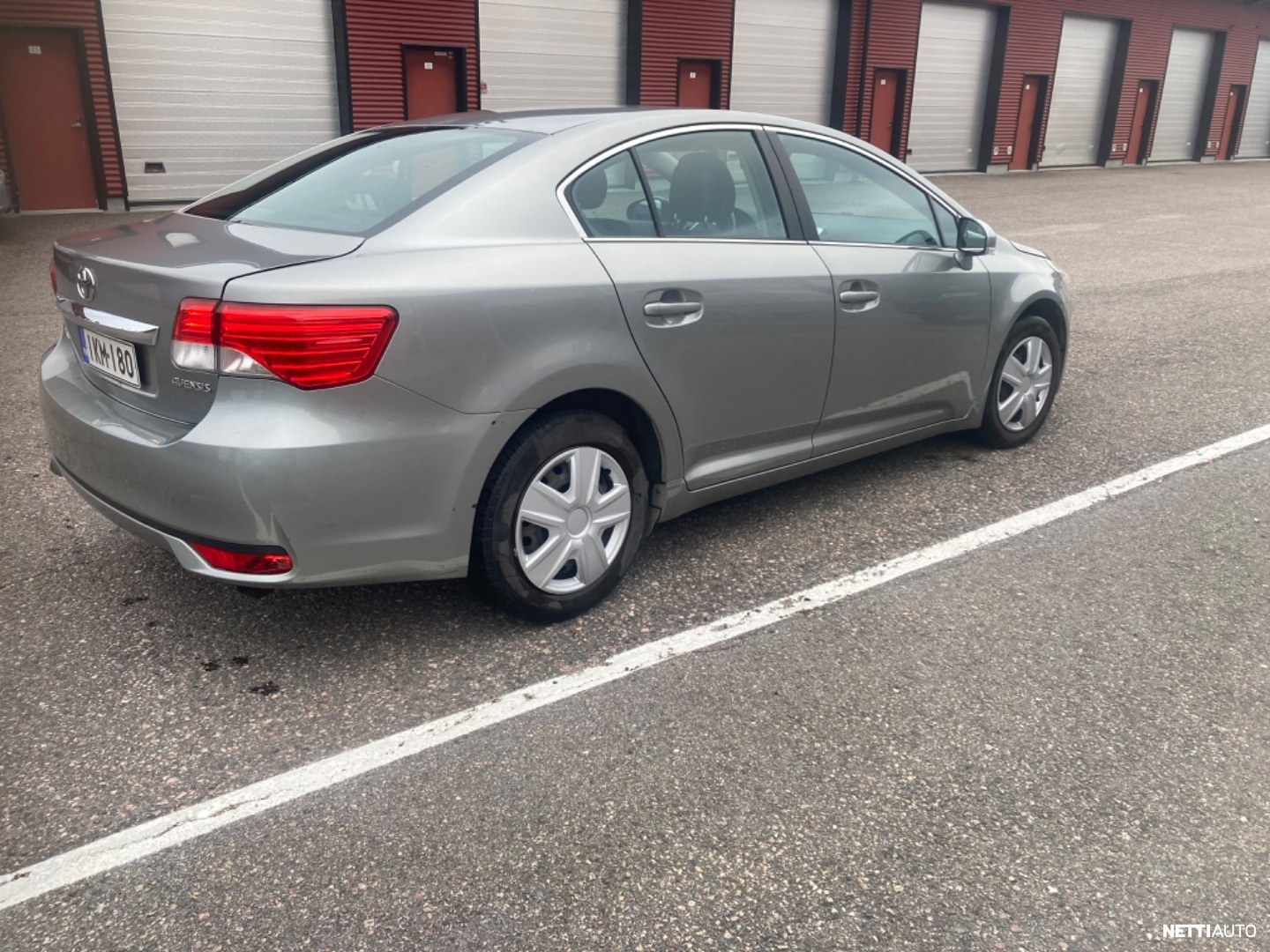 Toyota Avensis 2012, photo 3/4