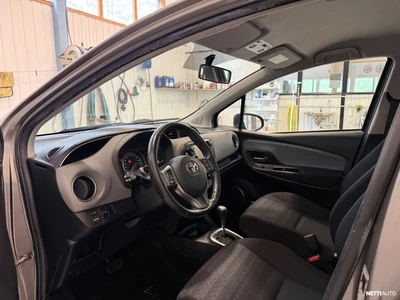 Toyota Yaris 2016, photo 6/17