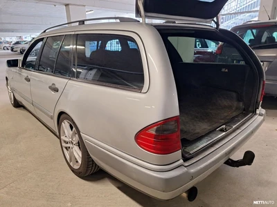 Mercedes-Benz 240 1998, kuva 7/10