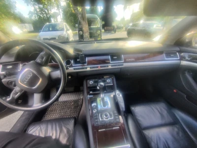 Audi A8 2006, kuva 7/14