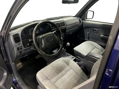 Toyota Hilux 2000, photo 7/14