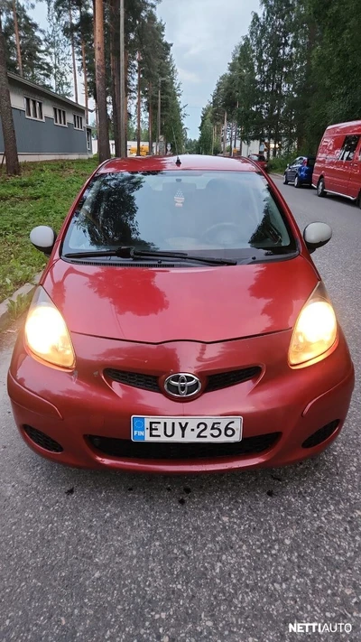 Toyota Aygo 2012, photo 1/11