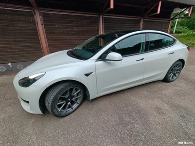 Tesla Model 3 2021, kuva 2/14
