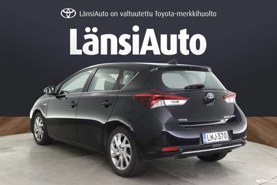 Toyota Auris 1,8 Hybrid Active 2016, photo 7/11