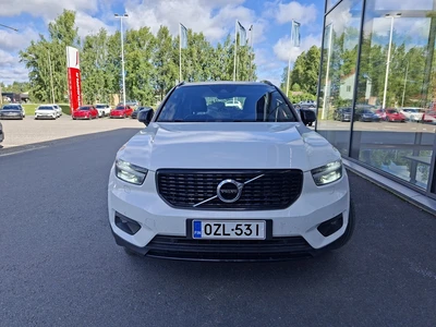 Volvo XC40 2020, photo 2/15