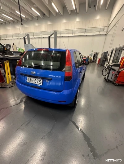 Ford Fiesta 2003, kuva 4/10