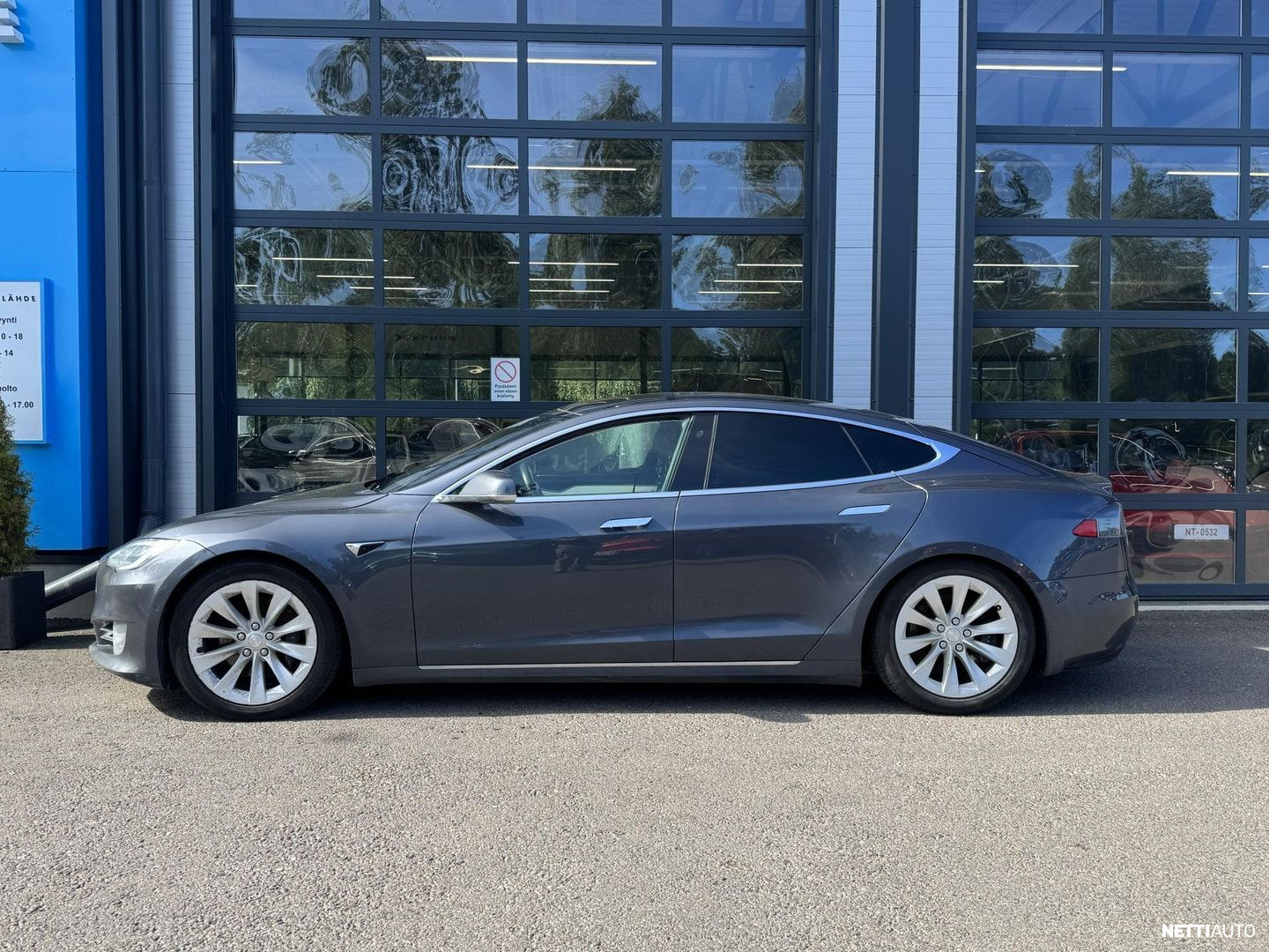 Tesla Model S 2020, kuva 3/17