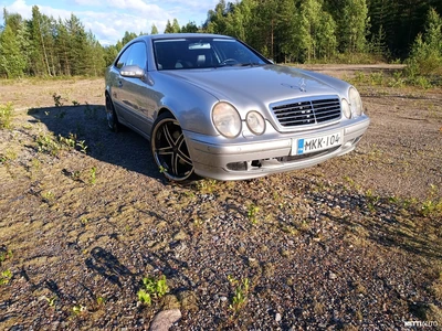 Mercedes-Benz CLK 2001, kuva 2/10