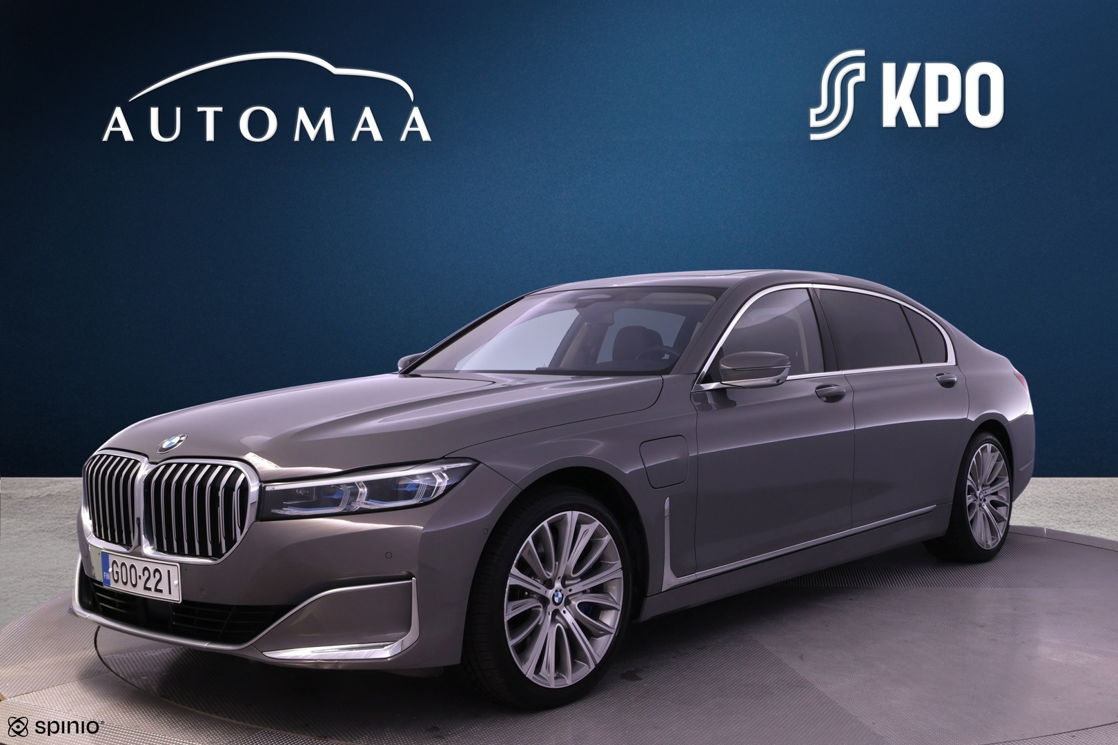 BMW 745