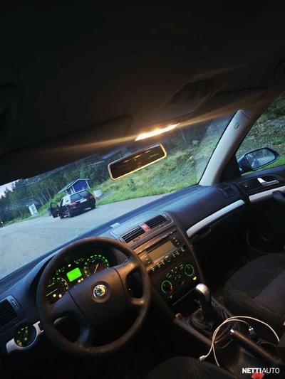 Skoda Octavia Combi 1,9 TDI DPF 4X4 2008, kuva 6/6