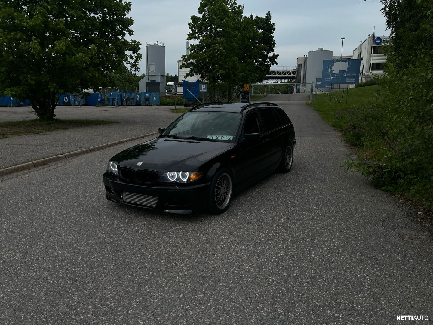 BMW 320