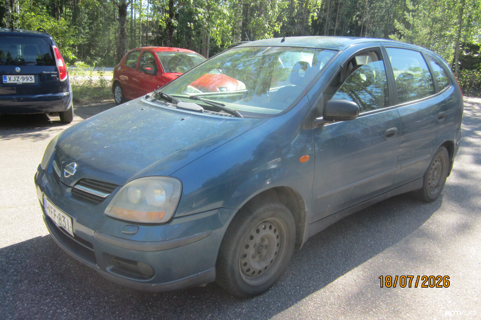 Nissan Almera Tino
