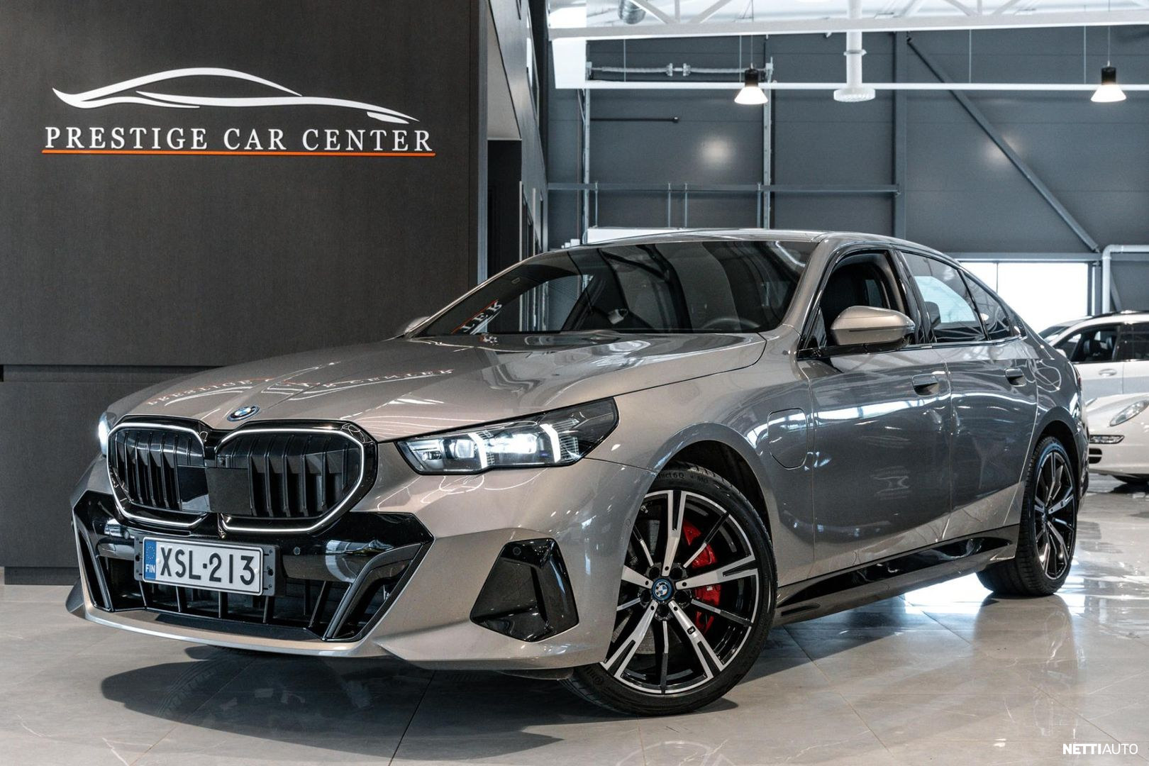 BMW 550
