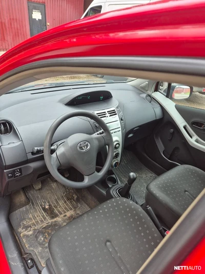 Toyota Yaris linea sol 2007, photo 4/9