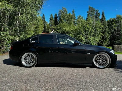 BMW 330 2005, photo 3/17