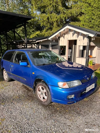 Nissan Almera 1999, kuva 2/9