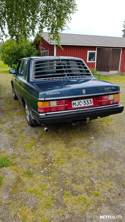 Volvo 240 1987, photo 2/19