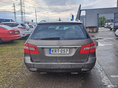 Mercedes-Benz E 2012, photo 5/12