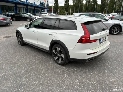 Volvo V60 Cross Country 2021, kuva 2/34