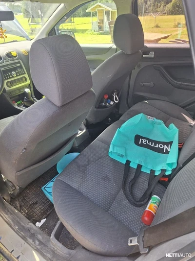 Ford Focus 2005, kuva 5/7