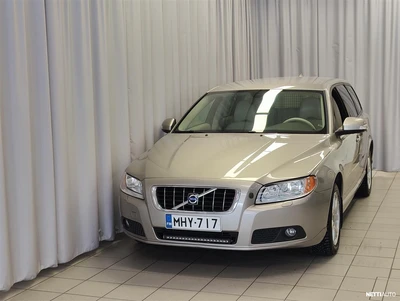Volvo V70 2,4D D5 Momentum aut 2008, photo 2/14