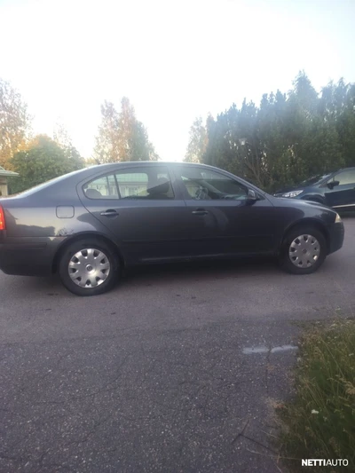 Skoda Octavia 1,6 Ambiente 2007, photo 4/13