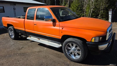 Dodge Ram 2500 V 10 6 Henkilön Kevytka 1996, photo 2/20