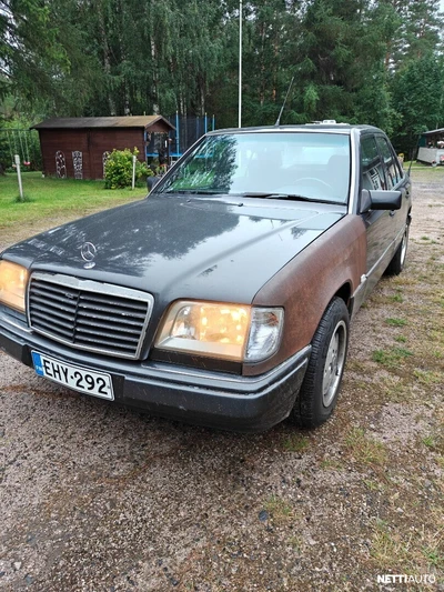 Mercedes-Benz 124 1995, kuva 3/13