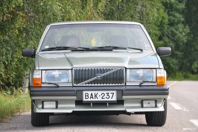 Volvo 760 1982, photo 4/24