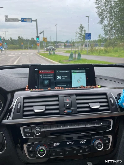 BMW 330 330e 2017, photo 4/5