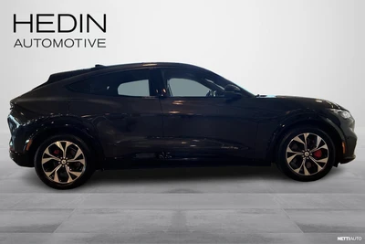 Ford Mustang Mach-E 2022, kuva 6/22