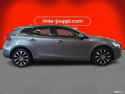 Volvo V40 2019, photo 5/25